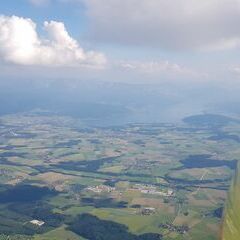Verortung via Georeferenzierung der Kamera: Aufgenommen in der Nähe von Gemeinde Neukirchen an der Vöckla, Österreich in 2200 Meter